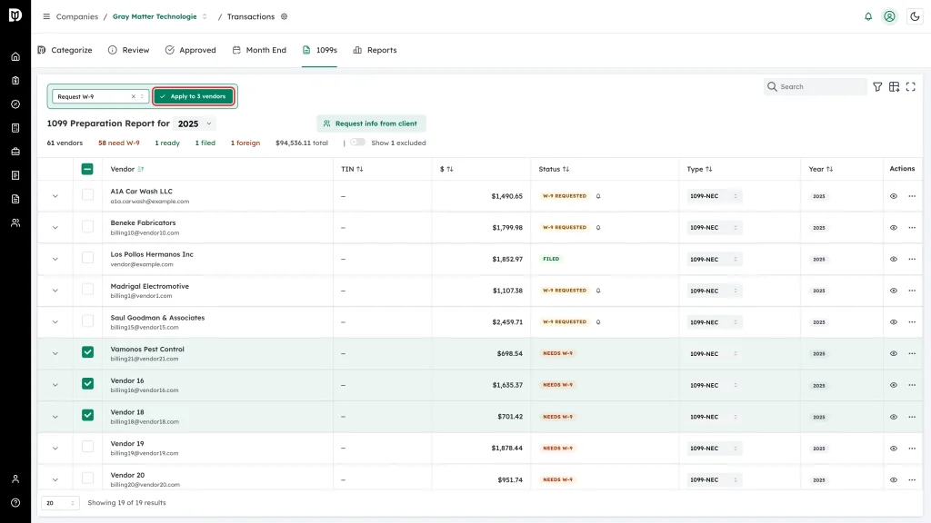 Highlighted Apply to 3 vendors button beside the bulk action list