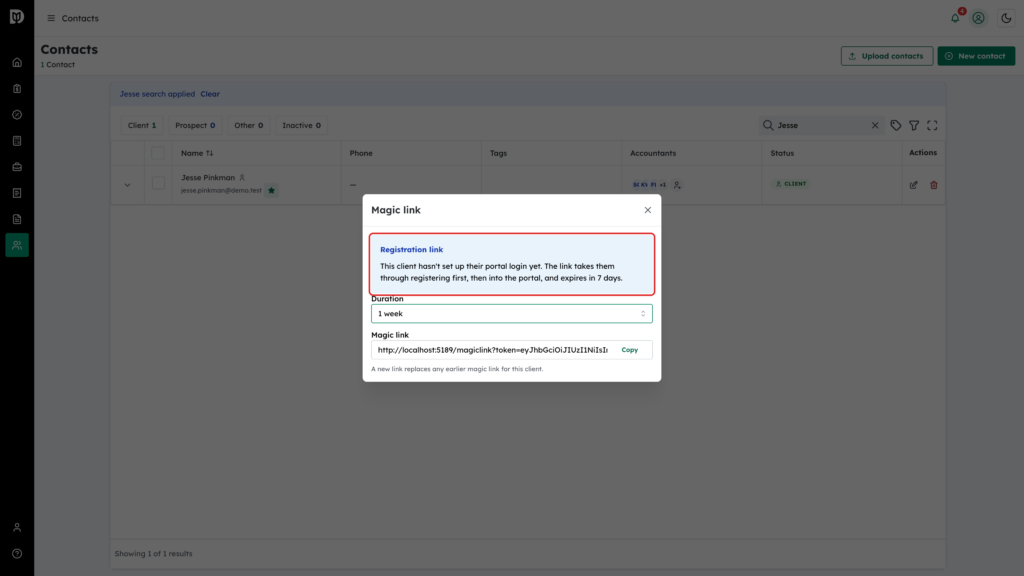 Registration link notice highlighted in the Magic link window